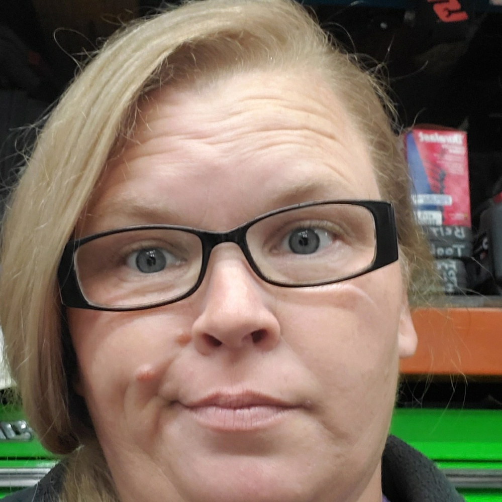 Meet your Posher, Stephanie